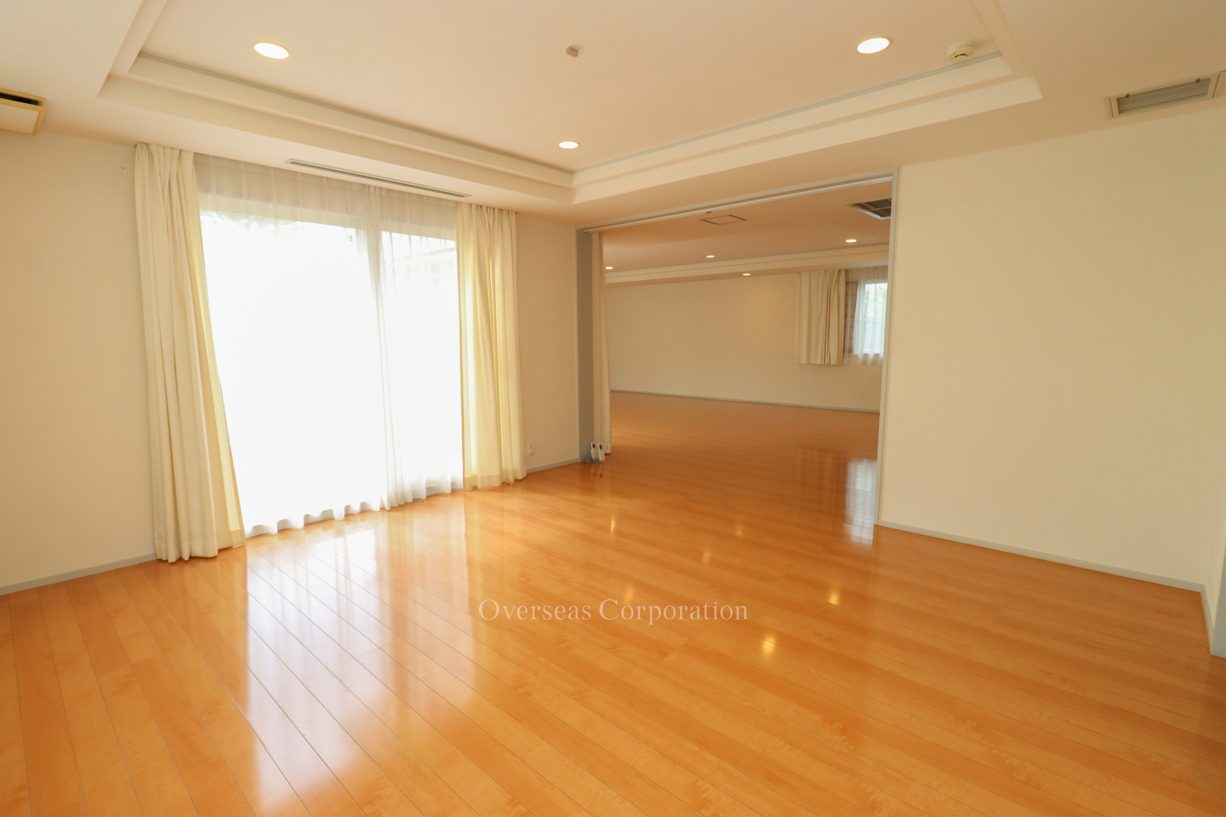 ブラウンハウス